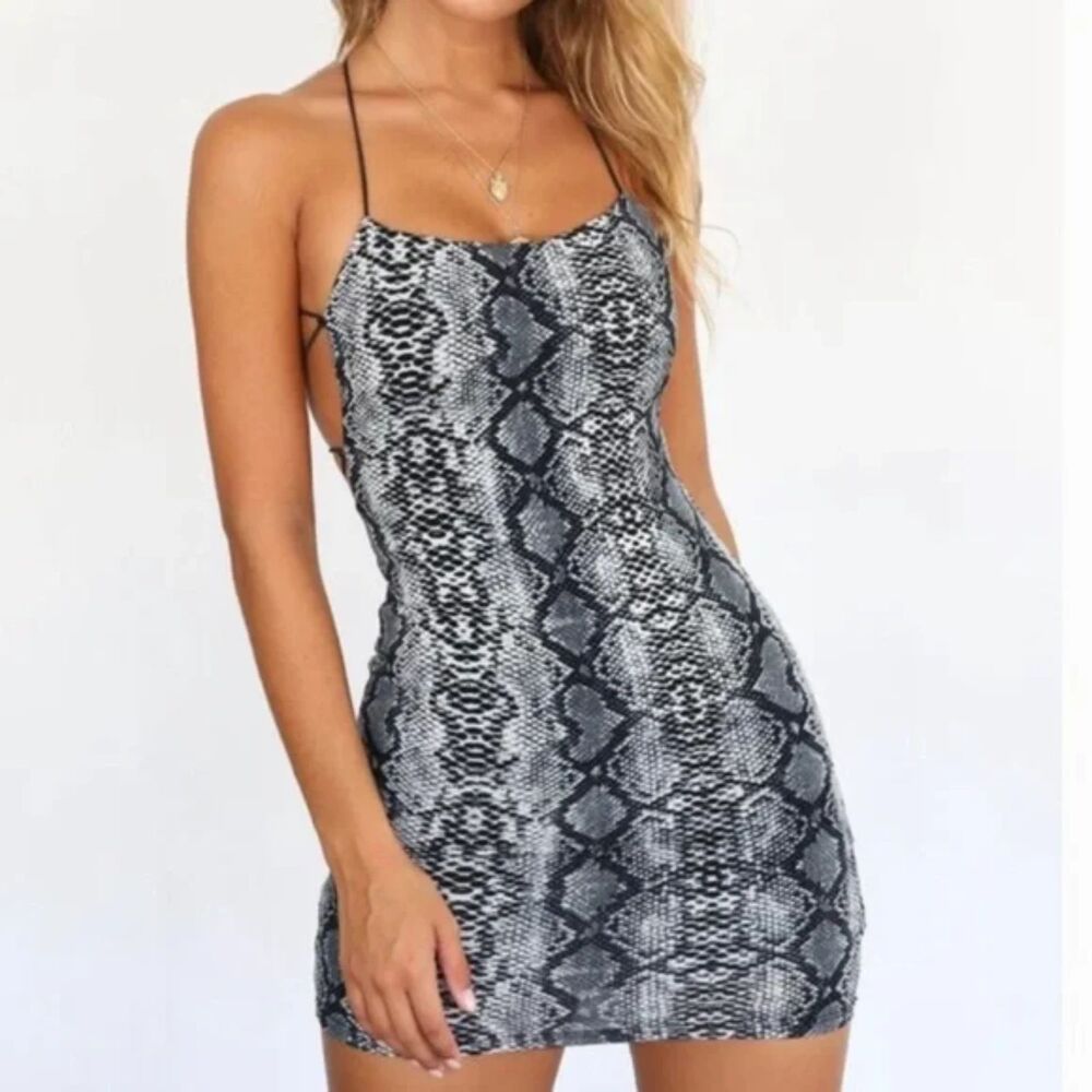 TIGER MIST Cobra Fitted‎ Mini Dress Gray Small